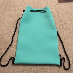 TRIANGL NEOPRENE BAG